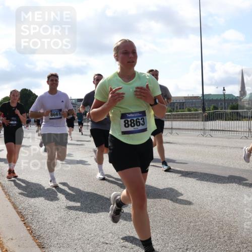 29.06.2025 - hella hamburg halbmarathon Lena Gebhardt http://msf.ph/oto/8255454 29.06.2025 09:56:51 Lombardsbrücke 1381, 1460, 1496, 1537, 1628, 1657, 1783, 1833, 1877, 2013, 2025, 2058, 2074, 2082, 2111, 2208, 2340, 2378, 2396, 2771, 2839, 2869, 2878, 2953, 2996, 3093, 3256, 3296, 3310, 3575, 3652, 3791, 4065, 4377, 4404, 4635, 4711, 4726, 4770, 4833, 4897, 5008, 5169, 5194, 5319, 5839, 5978, 6033, 6286, 6377, 6511, 6512, 6561, 6562, 6631, 7176, 7383, 7475, 8112, 8261, 8313, 8361, 8572, 8587, 8618, 8651, 8661, 8710, 8813, 8863, 8921, 8930, 9060, 9082, 9497, 9597, 9638 meine-sportfotos.de