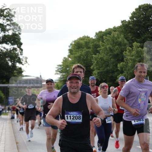 29.06.2025 - hella hamburg halbmarathon Jannik Wohlers http://msf.ph/oto/8255557 29.06.2025 09:57:25 Lombardsbrücke 1094, 1320, 1321, 1563, 1870, 2397, 2448, 2488, 2612, 2946, 3058, 3114, 3251, 3999, 4379, 5032, 5305, 5775, 6355, 6356, 6374, 6569, 6585, 6628, 6776, 7134, 7478, 7594, 7646, 7952, 7973, 7976, 8176, 8413, 8973, 9214, 9227, 9739, 9835, 10860, 11208, 11310, 11512, 11832, 12155, 12224, 12961, 13047, 13750, 14300, 14638, 14865, 14914, 15125, 15134, 15146, 15169, 15395, 15426, 15496, 15712, 15915, 16008, 16009, 16039, 16047, 16285, 16320, 16750, 16980, 17530, 17640, 17642 meine-sportfotos.de