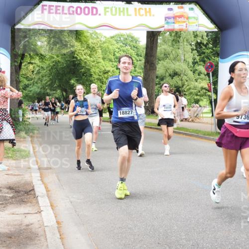 29.06.2025 - hella hamburg halbmarathon MichiJ http://msf.ph/oto/8255581 29.06.2025 10:52:36 Zwischen KM18-KM19 6590, 7826, 8405, 9736, 9737, 9994, 10736, 10886, 12371, 12473, 14607, 17059, 17707, 18726, 18827 meine-sportfotos.de