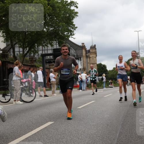 29.06.2025 - hella hamburg halbmarathon Yannick Fuchs http://msf.ph/oto/8255613 29.06.2025 10:48:15 20KM 1410, 1422, 1442, 1549, 1815, 2432, 3103, 3310, 3898, 4299, 6260, 6356, 6374, 6581, 6994, 7129, 7478, 7973, 8223, 8394, 8772, 8798, 9012, 9032, 9060, 9380, 10040, 10266, 11009, 11430, 11789, 12213, 12362, 12489, 13147, 13803, 13869, 14026, 14239, 14818, 15113, 15156, 15169, 15524, 16092, 16574, 16623, 16750, 17740, 17765, 18308, 18450, 18759, 19067, 19177 meine-sportfotos.de