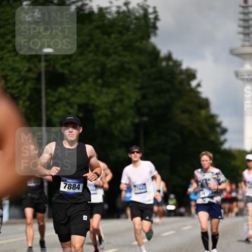 29.06.2025 - hella hamburg halbmarathon Dr. Thomas Lammeyer http://msf.ph/oto/8255683 29.06.2025 09:51:48 Kennedybrücke 1290, 1385, 1505, 1710, 2399, 2714, 2767, 3959, 4860, 5091, 5315, 5554, 5709, 6684, 7152, 7154, 7884, 8933, 9403, 10404, 10793, 10852 meine-sportfotos.de