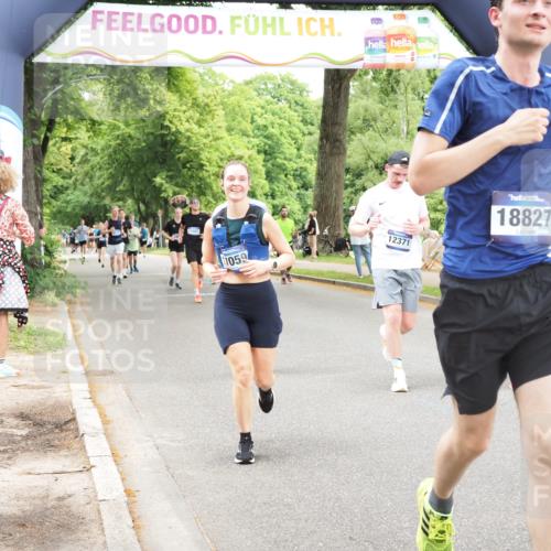 29.06.2025 - hella hamburg halbmarathon MichiJ http://msf.ph/oto/8255733 29.06.2025 10:52:37 Zwischen KM18-KM19 7826, 9736, 9737, 10736, 10886, 12371, 12473, 14607, 17059, 17707, 18726, 18827 meine-sportfotos.de