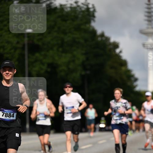 29.06.2025 - hella hamburg halbmarathon Dr. Thomas Lammeyer http://msf.ph/oto/8255862 29.06.2025 09:51:49 Kennedybrücke 1290, 1385, 1505, 1710, 2399, 2714, 2767, 3959, 4860, 5091, 5315, 5554, 5709, 6684, 7152, 7154, 7884, 8933, 9403, 10404, 10793, 10852 meine-sportfotos.de