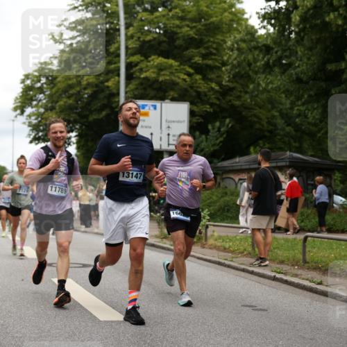 29.06.2025 - hella hamburg halbmarathon Yannick Fuchs http://msf.ph/oto/8256095 29.06.2025 10:48:18 20KM 1410, 1442, 1549, 1815, 2432, 3103, 3177, 3310, 3861, 3898, 4299, 6082, 6084, 6260, 6356, 6581, 6723, 6994, 7129, 7973, 8223, 8772, 8798, 9012, 9032, 9060, 9227, 10040, 10263, 10266, 11009, 11499, 11789, 12213, 12362, 12489, 13147, 13803, 13869, 14026, 14239, 14818, 15113, 15156, 15169, 15408, 15524, 16092, 16574, 16623, 16750, 17740, 17765, 18450, 18759, 19177 meine-sportfotos.de