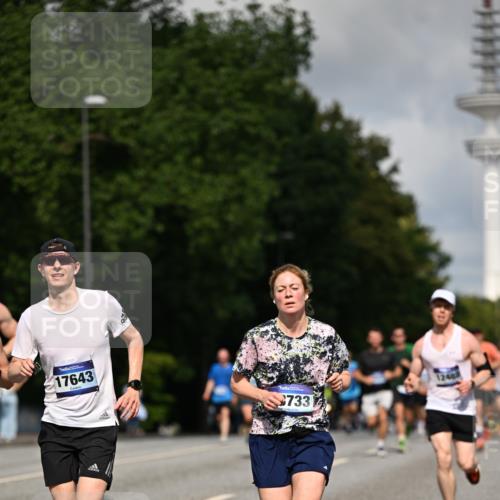 29.06.2025 - hella hamburg halbmarathon Dr. Thomas Lammeyer http://msf.ph/oto/8256111 29.06.2025 09:51:50 Kennedybrücke 1290, 1385, 1505, 1710, 2399, 2714, 2767, 3959, 4860, 5315, 5554, 5709, 7152, 7154, 7884, 8933, 9403, 10404, 10793, 10852 meine-sportfotos.de
