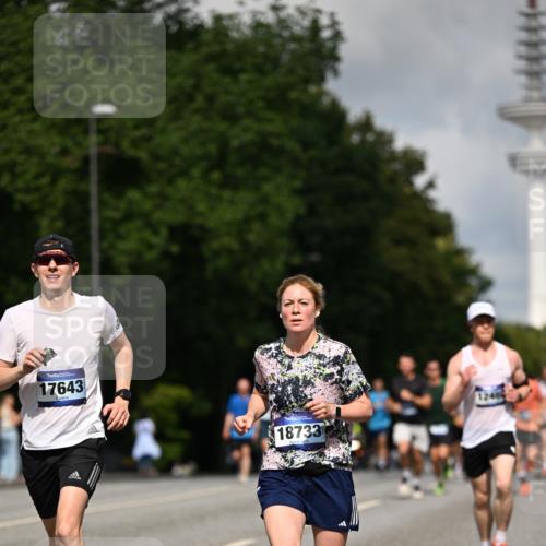 29.06.2025 - hella hamburg halbmarathon Dr. Thomas Lammeyer http://msf.ph/oto/8256139 29.06.2025 09:51:51 Kennedybrücke 1290, 1505, 1710, 2399, 2714, 2767, 3480, 3959, 4860, 5315, 5554, 5709, 7152, 7154, 7884, 8933, 9403, 10404, 10793, 10852 meine-sportfotos.de