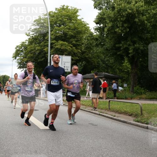 29.06.2025 - hella hamburg halbmarathon Yannick Fuchs http://msf.ph/oto/8256145 29.06.2025 10:48:18 20KM 1410, 1442, 1549, 1815, 2432, 3103, 3177, 3310, 3861, 3898, 4299, 6082, 6084, 6260, 6356, 6581, 6723, 6994, 7129, 7973, 8223, 8772, 8798, 9012, 9032, 9060, 9227, 10040, 10263, 10266, 11009, 11499, 11789, 12213, 12362, 12489, 13147, 13803, 13869, 14026, 14239, 14818, 15113, 15156, 15169, 15408, 15524, 16092, 16574, 16623, 16750, 17740, 17765, 18450, 18759, 19177 meine-sportfotos.de