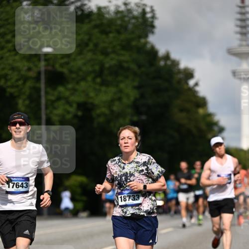 29.06.2025 - hella hamburg halbmarathon Dr. Thomas Lammeyer http://msf.ph/oto/8256164 29.06.2025 09:51:51 Kennedybrücke 1290, 1505, 1710, 2399, 2714, 2767, 3480, 3959, 4860, 5315, 5554, 5709, 7152, 7154, 7884, 8933, 9403, 10404, 10793, 10852 meine-sportfotos.de