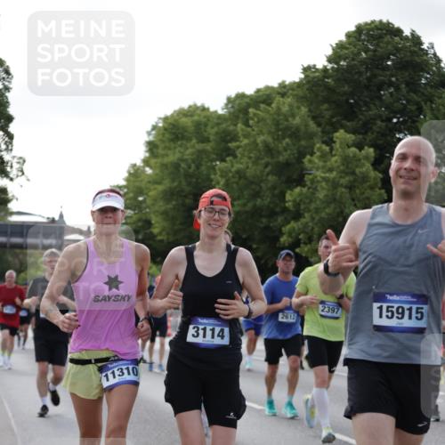 29.06.2025 - hella hamburg halbmarathon Jannik Wohlers http://msf.ph/oto/8256275 29.06.2025 09:57:32 Lombardsbrücke 1094, 1258, 1320, 1321, 1335, 1563, 1870, 2138, 2397, 2448, 2612, 2946, 3058, 3091, 3114, 3251, 5032, 5305, 5672, 5775, 6355, 6356, 6569, 6580, 6585, 6628, 6754, 6776, 7065, 7134, 7478, 7509, 7646, 7952, 7976, 8176, 8973, 9065, 9145, 9163, 9214, 9227, 9835, 10860, 11208, 11310, 11757, 11789, 12155, 12224, 12662, 12961, 13047, 14300, 14638, 14865, 15061, 15125, 15134, 15426, 15496, 15712, 15915, 16008, 16009, 16320, 16563, 16750, 16980, 17530 meine-sportfotos.de