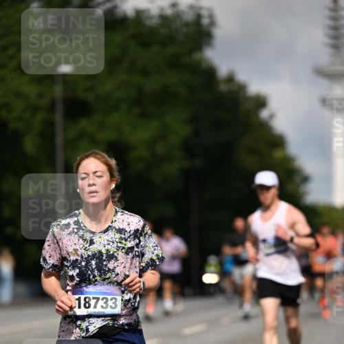 29.06.2025 - hella hamburg halbmarathon Dr. Thomas Lammeyer http://msf.ph/oto/8256315 29.06.2025 09:51:52 Kennedybrücke 1290, 1505, 1710, 2399, 2714, 2767, 3480, 3959, 4860, 5307, 5554, 5709, 7152, 7154, 7884, 8933, 9403, 10404, 10793, 10852 meine-sportfotos.de