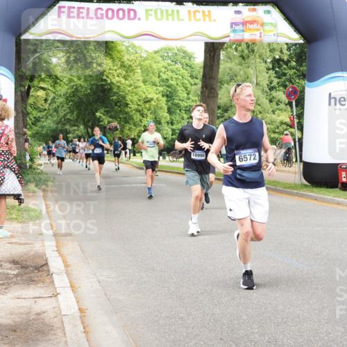 29.06.2025 - hella hamburg halbmarathon MichiJ http://msf.ph/oto/8256318 29.06.2025 10:52:44 Zwischen KM18-KM19 3578, 3746, 4488, 6572, 9165, 10067, 10781, 10998, 13481, 13625 meine-sportfotos.de