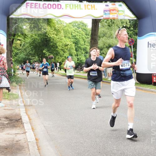 29.06.2025 - hella hamburg halbmarathon MichiJ http://msf.ph/oto/8256335 29.06.2025 10:52:44 Zwischen KM18-KM19 3578, 3746, 4488, 6572, 9165, 10067, 10781, 10998, 13481, 13625 meine-sportfotos.de