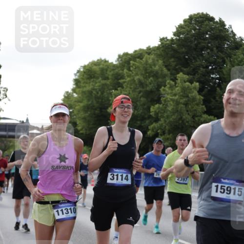 29.06.2025 - hella hamburg halbmarathon Jannik Wohlers http://msf.ph/oto/8256360 29.06.2025 09:57:32 Lombardsbrücke 1094, 1258, 1320, 1321, 1335, 1563, 1870, 2138, 2397, 2448, 2612, 2946, 3058, 3091, 3114, 3251, 5032, 5305, 5672, 5775, 6355, 6356, 6569, 6580, 6585, 6628, 6754, 6776, 7065, 7134, 7478, 7509, 7646, 7952, 7976, 8176, 8973, 9065, 9145, 9163, 9214, 9227, 9835, 10860, 11208, 11310, 11757, 11789, 12155, 12224, 12662, 12961, 13047, 14300, 14638, 14865, 15061, 15125, 15134, 15426, 15496, 15712, 15915, 16008, 16009, 16320, 16563, 16750, 16980, 17530 meine-sportfotos.de