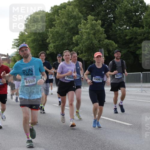 29.06.2025 - hella hamburg halbmarathon Jannik Wohlers http://msf.ph/oto/8256672 29.06.2025 09:57:36 Lombardsbrücke 1179, 1258, 1320, 1321, 1335, 1563, 1870, 2138, 2397, 2417, 2448, 2612, 2636, 3058, 3091, 3114, 3251, 4814, 5305, 5672, 5775, 6355, 6356, 6569, 6580, 6628, 6754, 6776, 7065, 7478, 7509, 7646, 7724, 7952, 7976, 8449, 8689, 9065, 9145, 9163, 10860, 11310, 11416, 11757, 11789, 12155, 12224, 12662, 12961, 13047, 13691, 14638, 14865, 15061, 15125, 15134, 15426, 15915, 16008, 16009, 16563, 16750, 17530, 17825, 18514, 18811 meine-sportfotos.de
