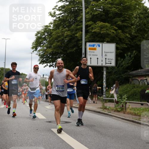 29.06.2025 - hella hamburg halbmarathon Yannick Fuchs http://msf.ph/oto/8256796 29.06.2025 10:48:22 20KM 1410, 1815, 2432, 3177, 3310, 3861, 3898, 4189, 6082, 6084, 6260, 6356, 6581, 6723, 6994, 7129, 7973, 8223, 8449, 8772, 8798, 9012, 9060, 9227, 10040, 10263, 10266, 11009, 11499, 11789, 12213, 12362, 12489, 13147, 13297, 13869, 14026, 14660, 14818, 15113, 15156, 15169, 15408, 15524, 15879, 16092, 16574, 16623, 16750, 17740, 17765, 18759, 19177 meine-sportfotos.de