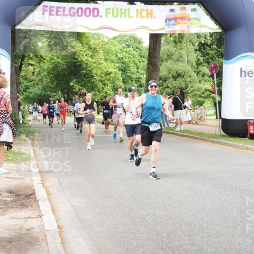 29.06.2025 - hella hamburg halbmarathon MichiJ http://msf.ph/oto/8256955 29.06.2025 10:52:53 Zwischen KM18-KM19 1355, 3994, 11416, 11887, 13566, 17347, 18732 meine-sportfotos.de