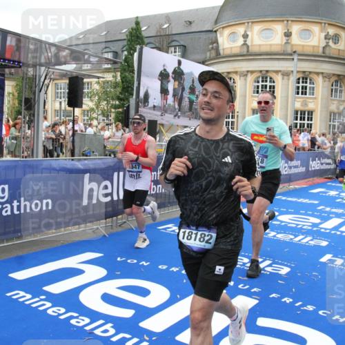 29.06.2025 - hella hamburg halbmarathon Michael Strokosch http://msf.ph/oto/8256957 29.06.2025 10:50:56 Ziel 1466, 3654, 3947, 4839, 5018, 7052, 7369, 8205, 8572, 10750, 11551, 13687, 15362, 15395, 15643, 18182 meine-sportfotos.de