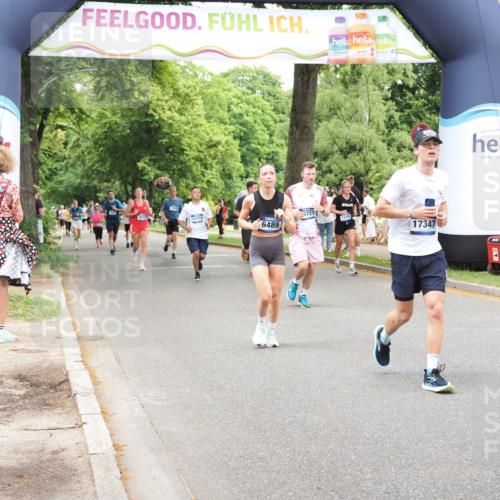 29.06.2025 - hella hamburg halbmarathon MichiJ http://msf.ph/oto/8257054 29.06.2025 10:52:55 Zwischen KM18-KM19 1355, 3994, 6489, 11416, 11887, 17347, 18721 meine-sportfotos.de