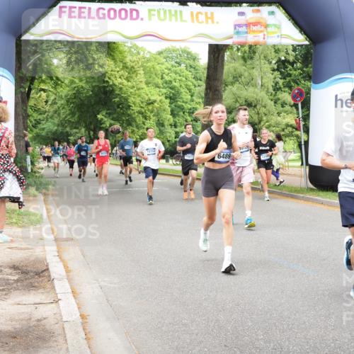 29.06.2025 - hella hamburg halbmarathon MichiJ http://msf.ph/oto/8257127 29.06.2025 10:52:56 Zwischen KM18-KM19 1355, 3994, 6489, 11416, 11887, 11917, 17347, 18721 meine-sportfotos.de