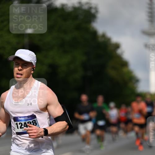 29.06.2025 - hella hamburg halbmarathon Dr. Thomas Lammeyer http://msf.ph/oto/8257382 29.06.2025 09:51:54 Kennedybrücke 1290, 1505, 1710, 2399, 2714, 2767, 3480, 3959, 5307, 5554, 5709, 6993, 7152, 7154, 7884, 8571, 8933, 9403, 10404, 10793, 10852 meine-sportfotos.de