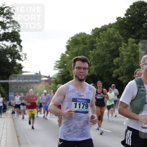 29.06.2025 - hella hamburg halbmarathon Jannik Wohlers http://msf.ph/oto/8257406 29.06.2025 09:57:41 Lombardsbrücke 1034, 1179, 1258, 1320, 1321, 1335, 1870, 2070, 2138, 2397, 2417, 2612, 2636, 2711, 3091, 3114, 3251, 4814, 5672, 5775, 6164, 6580, 6628, 6754, 7065, 7409, 7509, 7646, 7724, 8449, 8508, 8689, 9065, 9145, 9163, 10860, 11217, 11310, 11416, 11607, 11757, 11789, 11791, 12224, 12624, 12662, 12961, 13047, 13691, 14571, 14638, 15061, 15125, 15426, 15915, 16563, 17176, 17321, 17415, 17530, 17825, 18514, 18811 meine-sportfotos.de