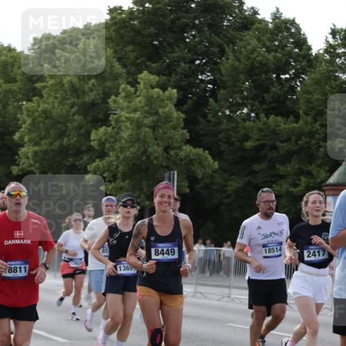 29.06.2025 - hella hamburg halbmarathon Jannik Wohlers http://msf.ph/oto/8257449 29.06.2025 09:57:43 Lombardsbrücke 1034, 1179, 1190, 1258, 1335, 2070, 2138, 2397, 2417, 2612, 2636, 2711, 3091, 3251, 4814, 5093, 5672, 6164, 6580, 6754, 7065, 7409, 7509, 7646, 7724, 7896, 8449, 8508, 8689, 9065, 9145, 9163, 11217, 11310, 11416, 11607, 11757, 11789, 11791, 12224, 12624, 12662, 13033, 13047, 13691, 14571, 14638, 15061, 15125, 15915, 16563, 17176, 17321, 17415, 17530, 17825, 18514, 18810, 18811 meine-sportfotos.de
