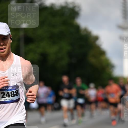 29.06.2025 - hella hamburg halbmarathon Dr. Thomas Lammeyer http://msf.ph/oto/8257481 29.06.2025 09:51:54 Kennedybrücke 1290, 1505, 1710, 2399, 2714, 2767, 3480, 3959, 5307, 5554, 5709, 6993, 7152, 7154, 7884, 8571, 8933, 9403, 10404, 10793, 10852 meine-sportfotos.de