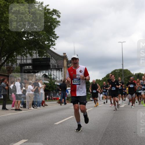 29.06.2025 - hella hamburg halbmarathon Yannick Fuchs http://msf.ph/oto/8257576 29.06.2025 10:48:26 20KM 1327, 1410, 1815, 3177, 3310, 3861, 3898, 4189, 6082, 6084, 6356, 6581, 6723, 6994, 7129, 8223, 8449, 8698, 8772, 8798, 9012, 9060, 9227, 10191, 10192, 10263, 10266, 11499, 11789, 12186, 12213, 12362, 12489, 13147, 13297, 13869, 14660, 14818, 15113, 15156, 15169, 15408, 15524, 15879, 16092, 16574, 16623, 16750, 17740, 17765, 18759, 19177 meine-sportfotos.de