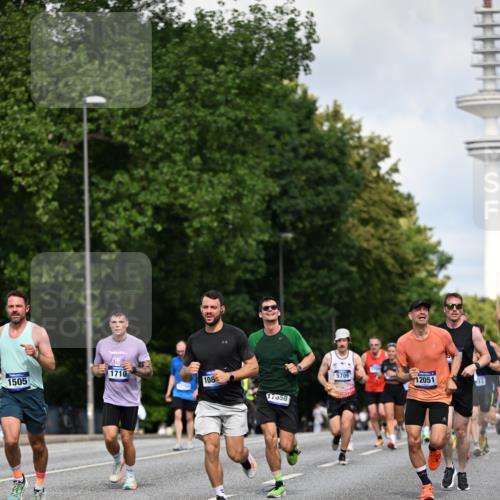 29.06.2025 - hella hamburg halbmarathon Dr. Thomas Lammeyer http://msf.ph/oto/8257591 29.06.2025 09:51:55 Kennedybrücke 1290, 1505, 1710, 2399, 2714, 2767, 3480, 5307, 5554, 5709, 6993, 7152, 7154, 7884, 8571, 8933, 9403, 10404, 10793, 10852 meine-sportfotos.de