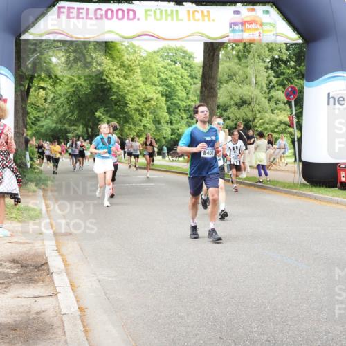 29.06.2025 - hella hamburg halbmarathon MichiJ http://msf.ph/oto/8257651 29.06.2025 10:53:02 Zwischen KM18-KM19 1249, 1781, 5951, 6489, 8402, 8917, 9829, 10389, 11917, 17836, 17866, 18721, 18754 meine-sportfotos.de