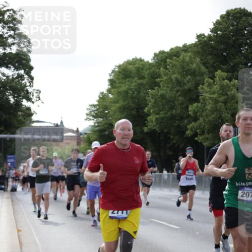 29.06.2025 - hella hamburg halbmarathon Jannik Wohlers http://msf.ph/oto/8257738 29.06.2025 09:57:45 Lombardsbrücke 1034, 1179, 1190, 1258, 1335, 2034, 2070, 2138, 2397, 2417, 2612, 2636, 2711, 3091, 3251, 4814, 4903, 5093, 5672, 6164, 6580, 6754, 7065, 7409, 7509, 7724, 7896, 8449, 8508, 8590, 8689, 9057, 9065, 9145, 9163, 9656, 11217, 11416, 11607, 11757, 11789, 11791, 12224, 12624, 12662, 13033, 13047, 13691, 14571, 14638, 15061, 15125, 16563, 17176, 17321, 17415, 17825, 18514, 18810, 18811 meine-sportfotos.de