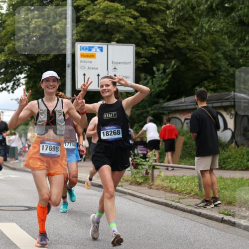 29.06.2025 - hella hamburg halbmarathon Yannick Fuchs http://msf.ph/oto/8257845 29.06.2025 10:48:29 20KM 1327, 1410, 1496, 1815, 2474, 2771, 3041, 3177, 3310, 3791, 3794, 3861, 3898, 3945, 4189, 4231, 6082, 6084, 6356, 6443, 6581, 6723, 6994, 8223, 8449, 8698, 8772, 8798, 9012, 9060, 9227, 10191, 10192, 10263, 10266, 11499, 11747, 12186, 12213, 12362, 12489, 13297, 13869, 14036, 14592, 14638, 14660, 14818, 14948, 15113, 15156, 15169, 15408, 15524, 15879, 16092, 16574, 16750, 17740, 17765, 18759, 19177 meine-sportfotos.de