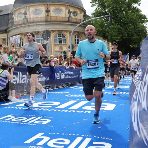 29.06.2025 - hella hamburg halbmarathon Strokosch-Dieckow http://msf.ph/oto/8257873 29.06.2025 10:42:25 Ziel 1209, 1256, 1312, 1353, 1800, 1962, 2233, 3523, 6639, 6770, 7116, 7448, 7693, 7734, 11907, 13446, 13746, 13807, 14226, 15095, 15175, 15270, 15623, 15654, 16281, 16295, 16333, 17016, 17637, 17733, 17911, 18330, 18680 meine-sportfotos.de