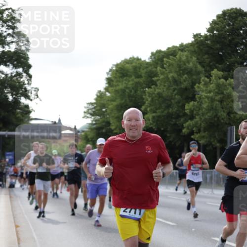 29.06.2025 - hella hamburg halbmarathon Jannik Wohlers http://msf.ph/oto/8257889 29.06.2025 09:57:45 Lombardsbrücke 1034, 1179, 1190, 1258, 1335, 2034, 2070, 2138, 2397, 2417, 2612, 2636, 2711, 3091, 3251, 4814, 4903, 5093, 5672, 6164, 6580, 6754, 7065, 7409, 7509, 7724, 7896, 8449, 8508, 8590, 8689, 9057, 9065, 9145, 9163, 9656, 11217, 11416, 11607, 11757, 11789, 11791, 12224, 12624, 12662, 13033, 13047, 13691, 14571, 14638, 15061, 15125, 16563, 17176, 17321, 17415, 17825, 18514, 18810, 18811 meine-sportfotos.de