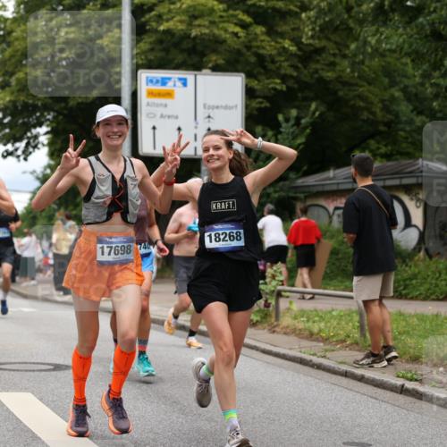 29.06.2025 - hella hamburg halbmarathon Yannick Fuchs http://msf.ph/oto/8257893 29.06.2025 10:48:29 20KM 1327, 1410, 1496, 1815, 2474, 2771, 3041, 3177, 3310, 3791, 3794, 3861, 3898, 3945, 4189, 4231, 6082, 6084, 6356, 6443, 6581, 6723, 6994, 8223, 8449, 8698, 8772, 8798, 9012, 9060, 9227, 10191, 10192, 10263, 10266, 11499, 11747, 12186, 12213, 12362, 12489, 13297, 13869, 14036, 14592, 14638, 14660, 14818, 14948, 15113, 15156, 15169, 15408, 15524, 15879, 16092, 16574, 16750, 17740, 17765, 18759, 19177 meine-sportfotos.de
