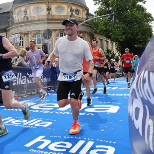 29.06.2025 - hella hamburg halbmarathon Strokosch-Dieckow http://msf.ph/oto/8257982 29.06.2025 10:42:27 Ziel 1209, 1256, 1353, 1735, 1800, 1962, 2233, 3523, 4235, 6639, 6770, 7116, 7448, 7508, 7693, 7734, 11907, 13446, 13807, 14226, 15095, 15175, 15623, 15654, 16281, 16295, 16333, 17016, 17637, 17733, 17911, 18330, 18680 meine-sportfotos.de