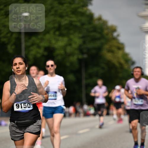 29.06.2025 - hella hamburg halbmarathon Dr. Thomas Lammeyer http://msf.ph/oto/8258019 29.06.2025 10:14:36 Kennedybrücke 1052, 1186, 1548, 1781, 5182, 5653, 5806, 7058, 8561, 8685, 9150, 9829 meine-sportfotos.de