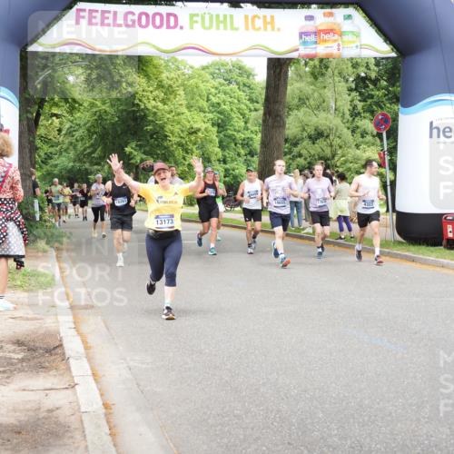 29.06.2025 - hella hamburg halbmarathon MichiJ http://msf.ph/oto/8258035 29.06.2025 10:53:09 Zwischen KM18-KM19 1781, 4227, 4322, 4499, 5951, 8402, 8926, 10389, 13173, 15678, 17077, 18178, 18655 meine-sportfotos.de
