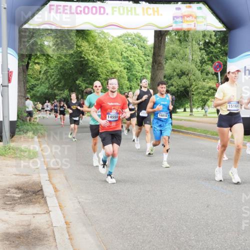 29.06.2025 - hella hamburg halbmarathon MichiJ http://msf.ph/oto/8258108 29.06.2025 10:29:37 Zwischen KM18-KM19 3618, 4634, 4893, 5007, 5014, 8074, 8358, 9358, 10978, 11062, 11922, 13268, 14555, 15164, 16599, 16816, 17834, 18399 meine-sportfotos.de