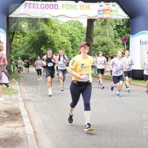 29.06.2025 - hella hamburg halbmarathon MichiJ http://msf.ph/oto/8258175 29.06.2025 10:53:11 Zwischen KM18-KM19 4227, 4322, 4499, 8926, 13173, 15678, 17077, 17638, 17880, 18178, 18655 meine-sportfotos.de