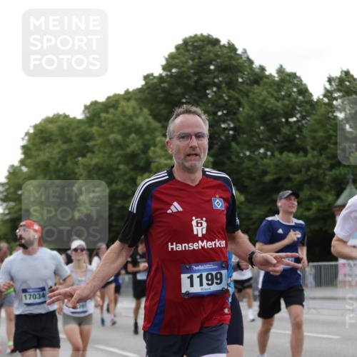 29.06.2025 - hella hamburg halbmarathon Jannik Wohlers http://msf.ph/oto/8258315 29.06.2025 10:32:09 Lombardsbrücke 1199, 1640, 3365, 3653, 3660, 3670, 4857, 5783, 5871, 5941, 6228, 6312, 6315, 7308, 7309, 7468, 7531, 7633, 7702, 7749, 7750, 8127, 8303, 8625, 8840, 8914, 8993, 9010, 9188, 9706, 9765, 10002, 10013, 10048, 10203, 10277, 10354, 10470, 10624, 10770, 11205, 11248, 11972, 12443, 12470, 12864, 13335, 13423, 14159, 14301, 14788, 14888, 15071, 15086, 15088, 15147, 15171, 15364, 15569, 15847, 15997, 16129, 16187, 16898, 16999, 17167, 18069, 18706 meine-sportfotos.de