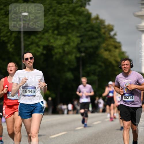 29.06.2025 - hella hamburg halbmarathon Dr. Thomas Lammeyer http://msf.ph/oto/8258377 29.06.2025 10:14:37 Kennedybrücke 1052, 1186, 1548, 1781, 5182, 5653, 5806, 7058, 8561, 8685, 9150, 9829 meine-sportfotos.de