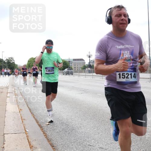 29.06.2025 - hella hamburg halbmarathon Lena Gebhardt http://msf.ph/oto/8258404 29.06.2025 10:10:51 Lombardsbrücke 1166, 1186, 1573, 1781, 2868, 4287, 4389, 5440, 5653, 5990, 5991, 7250, 7271, 7370, 7685, 8561, 9169, 9681, 9816, 9829, 11180, 11355, 11887, 11904, 11905, 12008, 12426, 12556, 12571, 12629, 12790, 12836, 13588, 13594, 13825, 13901, 14022, 14270, 14679, 14822, 15009, 15214, 16166, 16344, 16808, 17500, 17532, 17730, 18949, 19023 meine-sportfotos.de