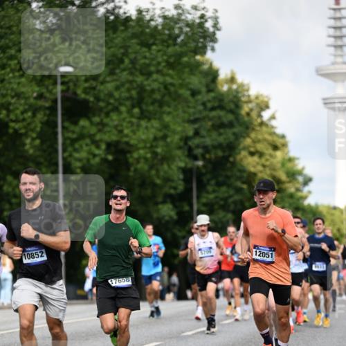 29.06.2025 - hella hamburg halbmarathon Dr. Thomas Lammeyer http://msf.ph/oto/8258524 29.06.2025 09:51:57 Kennedybrücke 1290, 1505, 1710, 2399, 2714, 2767, 3480, 4359, 5307, 5554, 5709, 6993, 7152, 7154, 7884, 8571, 8933, 9403, 10404, 10793, 10852 meine-sportfotos.de