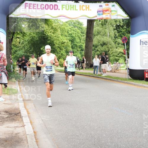29.06.2025 - hella hamburg halbmarathon MichiJ http://msf.ph/oto/8258541 29.06.2025 10:53:17 Zwischen KM18-KM19 1790, 3461, 4286, 4322, 4782, 7485, 15678, 16099, 16166, 17638, 17880, 18261, 18655 meine-sportfotos.de