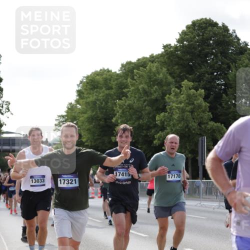29.06.2025 - hella hamburg halbmarathon Jannik Wohlers http://msf.ph/oto/8258561 29.06.2025 09:57:49 Lombardsbrücke 1034, 1179, 1190, 1258, 1335, 1815, 2034, 2070, 2138, 2417, 2636, 2711, 3091, 4814, 4903, 5093, 5672, 5721, 6164, 6272, 6754, 6897, 7065, 7409, 7509, 7724, 7856, 7896, 8154, 8449, 8508, 8590, 8689, 9012, 9057, 9065, 9145, 9163, 9562, 9656, 10084, 11217, 11416, 11607, 11757, 11789, 11791, 12624, 12662, 13033, 13691, 14365, 14571, 14678, 15061, 16213, 16409, 16563, 16653, 17176, 17321, 17415, 17825, 18514, 18799, 18810, 18811 meine-sportfotos.de