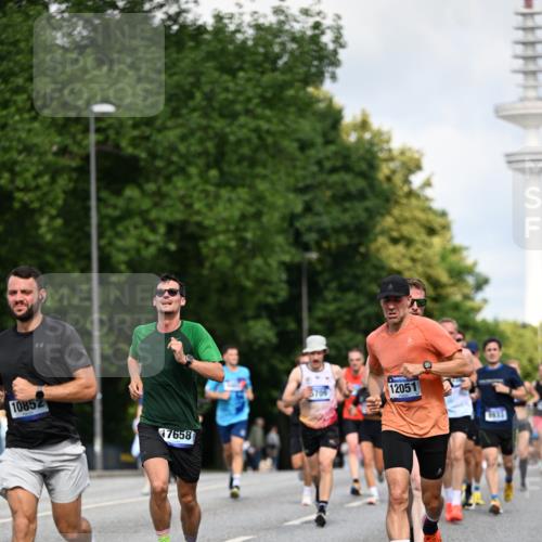 29.06.2025 - hella hamburg halbmarathon Dr. Thomas Lammeyer http://msf.ph/oto/8258585 29.06.2025 09:51:57 Kennedybrücke 1290, 1505, 1710, 2399, 2714, 2767, 3480, 4359, 5307, 5554, 5709, 6993, 7152, 7154, 7884, 8571, 8933, 9403, 10404, 10793, 10852 meine-sportfotos.de