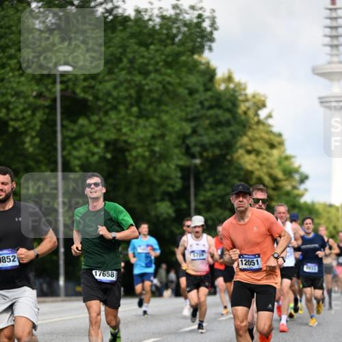 29.06.2025 - hella hamburg halbmarathon Dr. Thomas Lammeyer http://msf.ph/oto/8258648 29.06.2025 09:51:57 Kennedybrücke 1290, 1505, 1710, 2399, 2714, 2767, 3480, 4359, 5307, 5554, 5709, 6993, 7152, 7154, 7884, 8571, 8933, 9403, 10404, 10793, 10852 meine-sportfotos.de