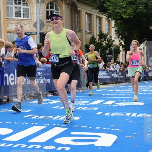 29.06.2025 - hella hamburg halbmarathon Strokosch-Dieckow http://msf.ph/oto/8258649 29.06.2025 10:42:53 Ziel 4823, 5011, 5477, 7035, 7105, 8218, 9364, 13398, 14447, 14560, 14813, 14849, 15297, 15301, 15851, 18559, 18659 meine-sportfotos.de