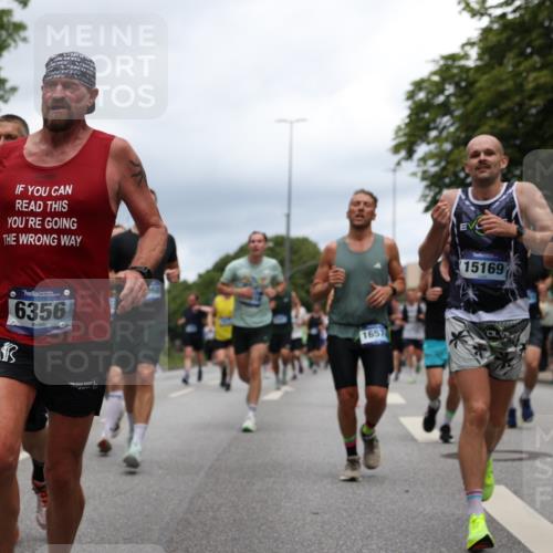 29.06.2025 - hella hamburg halbmarathon Yannick Fuchs http://msf.ph/oto/8258699 29.06.2025 10:48:30 20KM 1327, 1410, 1496, 1815, 2474, 2771, 3041, 3177, 3310, 3791, 3794, 3861, 3898, 3945, 4189, 4231, 6082, 6084, 6356, 6443, 6581, 6723, 6994, 8223, 8449, 8514, 8698, 8772, 8798, 9012, 9060, 9227, 10191, 10192, 10263, 10266, 11499, 11747, 12186, 12213, 12362, 12489, 13297, 13869, 14036, 14592, 14638, 14660, 14818, 14948, 15113, 15156, 15169, 15408, 15524, 15879, 16092, 16574, 16750, 17740, 17765, 18759, 19177 meine-sportfotos.de